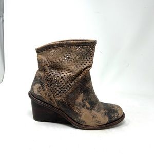 Bed Stu Brown Distressed Leather Wedge Ankle Boots